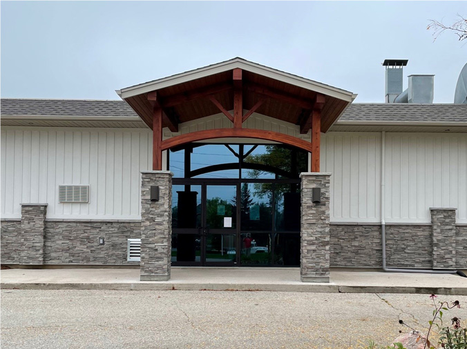 Victoria Park East golf Club front exterior building